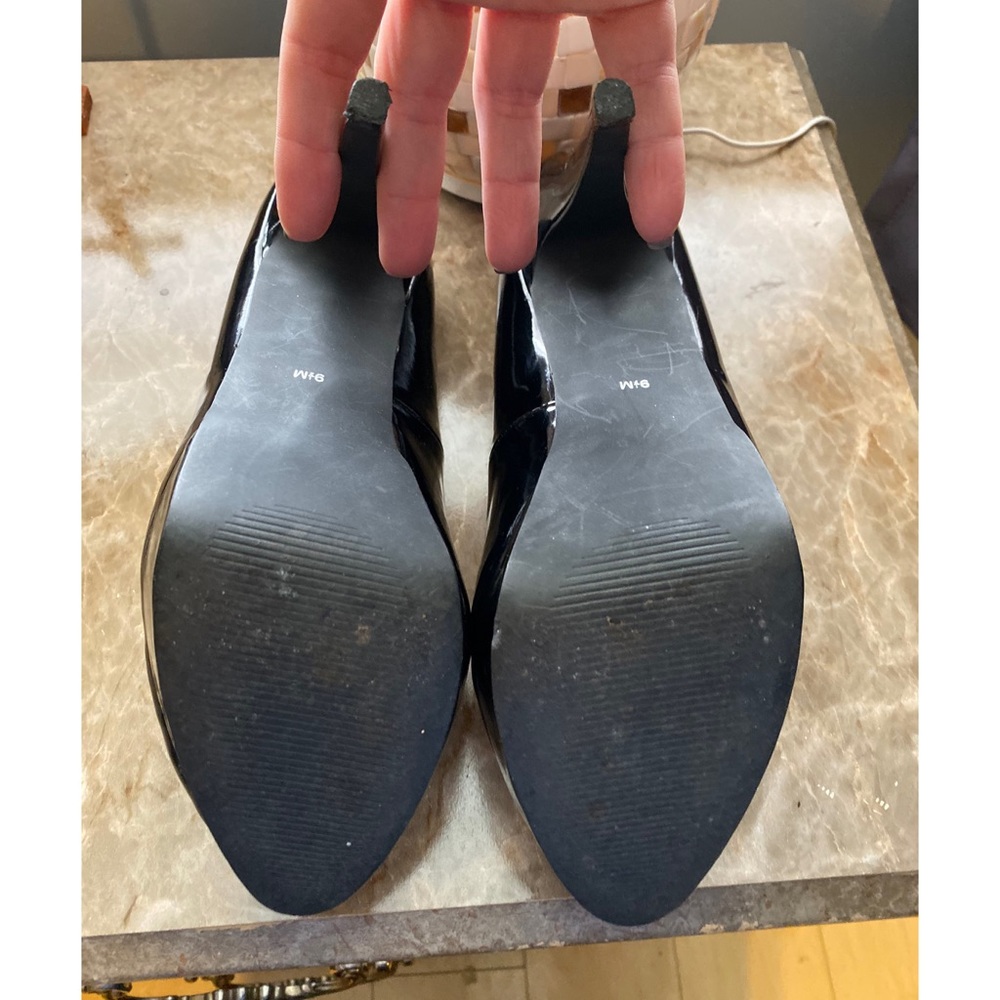 Shoes - Picture 3 of 4